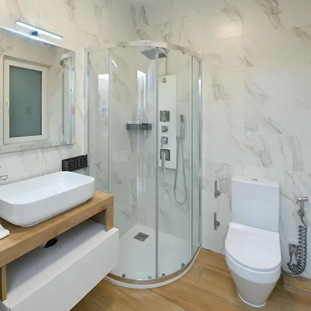Lovely And Spacious In The Quiet Town Of - Close To St Julians Swieqi And Sliema