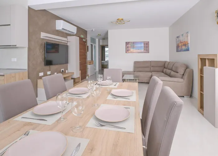 アパート Lovely And Spacious In The Quiet Town Of - Close To St Julians Swieqi And Sliema *